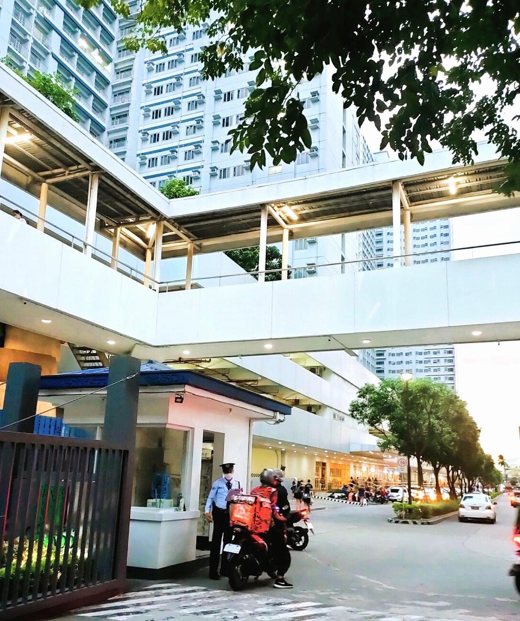 Grass Residences Tower 5 Sm North Qc 马尼拉 外观 照片